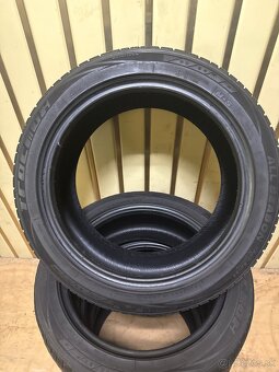 Zimné pneu 215/45R16 viem aj prezuť - 5