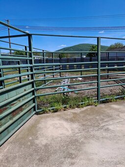 Prístrešok,  ohrada - 5