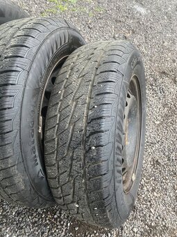 Matador Nordica 195/65R15 na plechovych diskoch 5x112 - 5