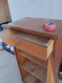 Prdám retro skrinku - 5