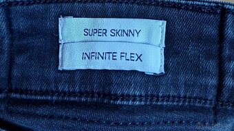 Calvin Klein čiernošedé skinny strečové - 5
