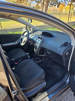 Toyota Yaris - 5