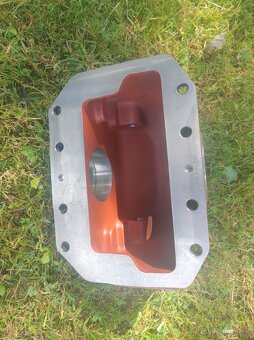 Zetor - obal prídavnej prevodovky - 5