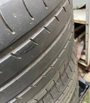 Yokohama 285/40 R21 letné - 5