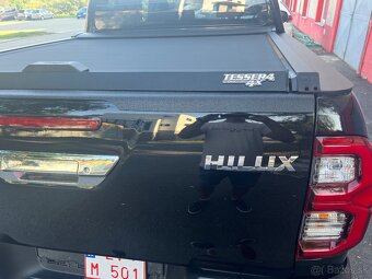 Toyota Hilux 2,8 executive - 5
