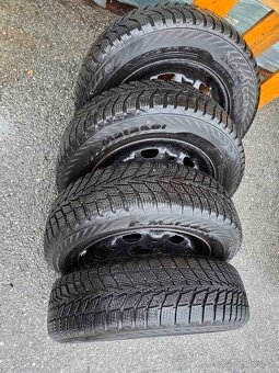 Zimné pneumatiky 165/70 R14 + disky - 5