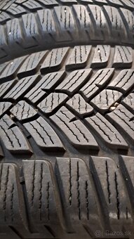 Predám 4ks jazdené zimné 225/45r17-2+2 modely - 5