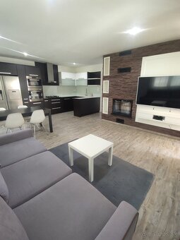 4 - izbový rodinný dom, veľký pozemok 583 m², garáž, Rajka - 5