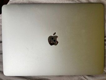 Macbook Air 13, 13,3 palca, i3, 8GB Ram, 256GB - 5