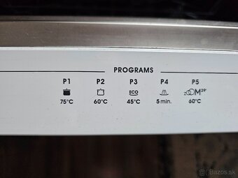 Predám umývačku riadu zn Candy. - 5