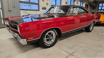 1969 Plymouth GTX 440 V8 - muscle car, po renovaci - 5