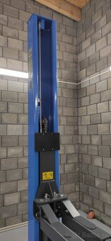 Dvojstlpový zdvihák 4.000 kg/2m AUTOMAT,ZÁRUKA - 5
