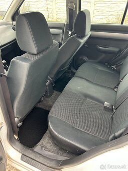 Predám Suzuki Swift 1.3 - 5