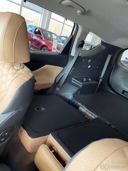 SANTA FE 2,2 CRDI -2021- 54tis km-v zaruke- 7miestne - 5
