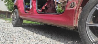 Karoséria z nápravami Peugeot 206 - 5