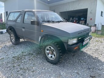Nissan Terrano 2.7TD 4x4 - 5