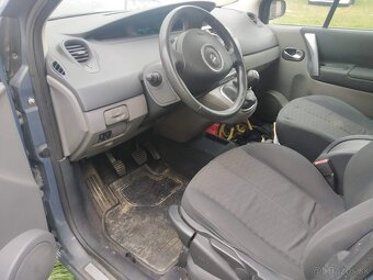 Renault Scénic Grand tour 1,5 dci 78 kW - 5