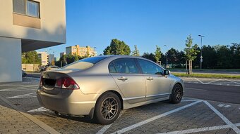 Honda Civic 8g 1.8 benzín V-Tec 2006 / sedan - 5
