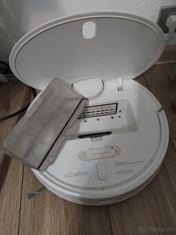 Predám robotický vysávač Xiaomi Robot Vacuum Mop Pro (STYTJ0 - 5