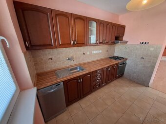 Rodinný dom v obci Jamník - 5