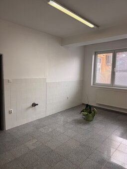 Budova Predaj Vranov n/t podnikanie a bývanie - 5
