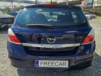 Opel Astra 1.3 CDTI Elegance
- 5