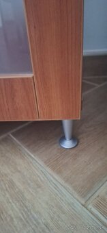 Komoda, vitrína, konferenčný stolík - 5