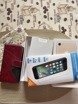 iPhone 7 32 GB - 5