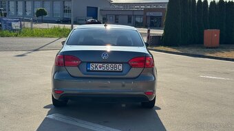 Volkswagen Jetta - 1.6TDI DSG - 5