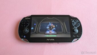 PS Vita 1100 3G OLED čierna - 5