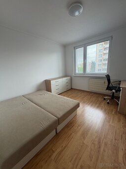 Veľký 4izbový byt na predaj - Škultétyho ulica v Nitre - 5