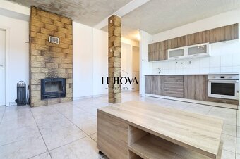 Na predaj 2-izbový byt so záhradkou a garážou - 5