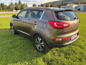 KIA SPORTAGE 2,0 CRDI 4WD - 5