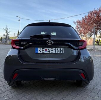 Toyota yaris 1.5 dynamic force, 2021 - 5
