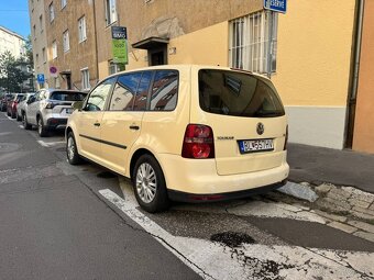 Volkswagen Touran 1.9 TDI DSG - 5