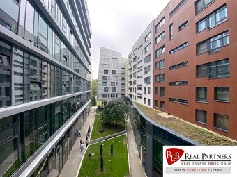 Prenájom 2 izbový byt, 58 m2,River park,Dvořákovo nábrežie,S - 5