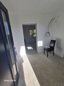 3.izb RD 730m pozemok - 5