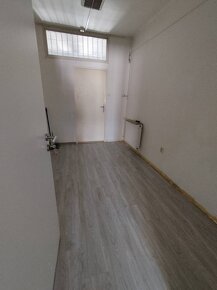Ponúkame na prenájom kancelárie 33m2, v centre Žiliny. - 5