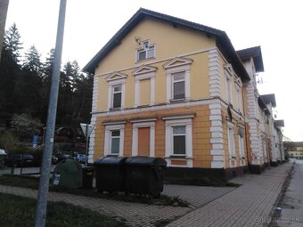 Pripravujem k predaju 1 izbový podkrovný byt 36 m2 - 5
