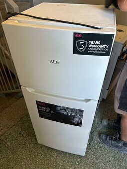 Kombinovaná chladnička s mrazničkou hore AEG - 5