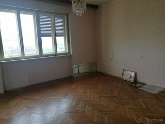 Poschodový rodinný dom v obci Keť - 5