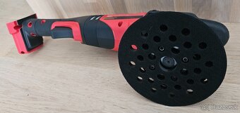 MILWAUKEE M18 orbitálna leštička / brúska - 5