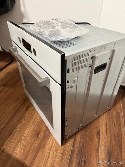 Vstavaná elektrická rúra a plynová varná doska BEKO - 5