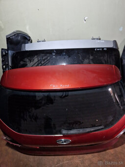 Predám piate, kufrove dvere na uvedené modely áut - 5