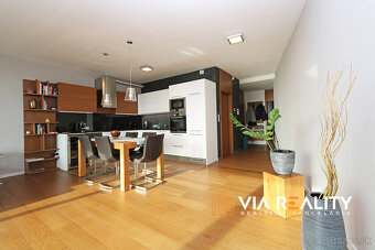 3 izbový PENTHOUSE, 2 x parking, Koliba, terasa, Bratislava- - 5
