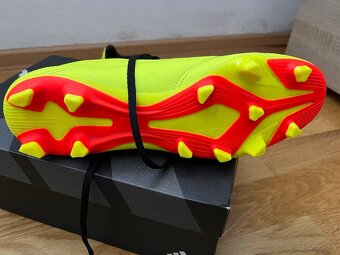 Futbalové kopačky ADIDAS PREDATOR CLUB FXG - 5
