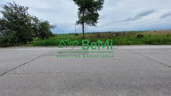 Na predaj stavebný pozemok na mravenisku Topoľčany - ID 202- - 5