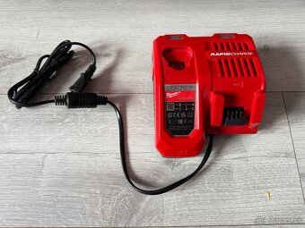 Predám rázový uťahovák MILWAUKEE M18 FUEL™ 1/ FMTIW2F12-502X - 5