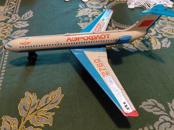 LIETADLO. CCCP 2760 - 5