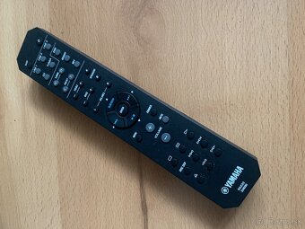 Zosilňovač Yamaha - 5